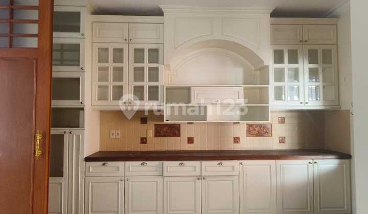 Rumah 2 lantai Sangat Mewah Halaman luas di Lebak Bulus, Jakarta Selatan 2