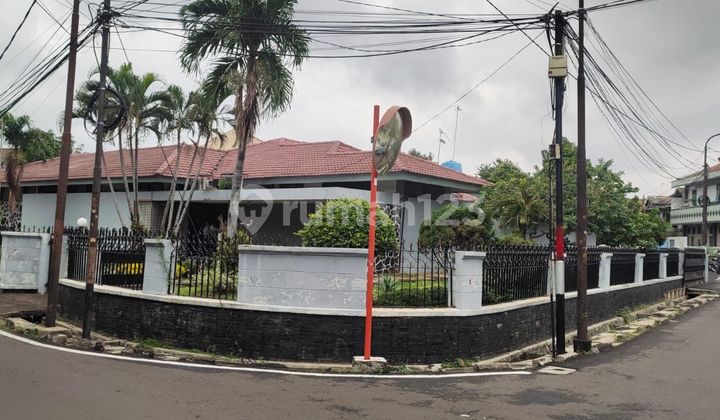 Rumah Dengan Halaman Depan Luas Di Pulo Gadung, Jakarta Timur 2