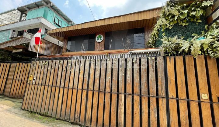 Rumahh Bagus 2 lantai Siap Huni di Lebak Bulus, Jakarta Selatan.