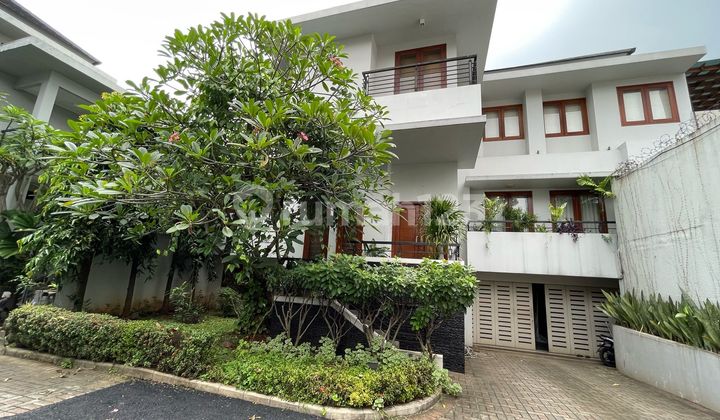 Dijual Rumah Cantik Dalam Townhouse di Lebak Bulus, Belakang Squarter Tb Simatupang