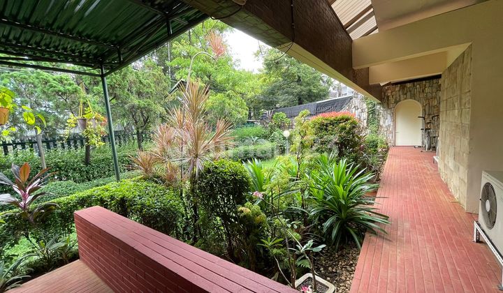 Di Jual Rumah Kebayoran Baru Cantik dan Asri  2