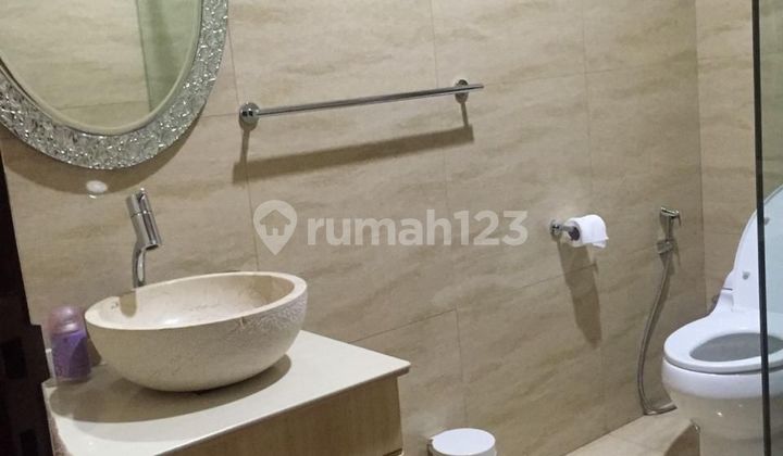 Elegant luxurious 2-story ready-to-occupy house for sale in Bintaro, South Tangerang 2