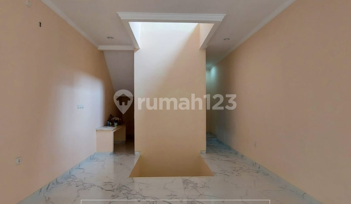 FOR RENT: 4-STORY SHOPHOUSE IN DUREN TIGA, SOUTH JAKARTA 2