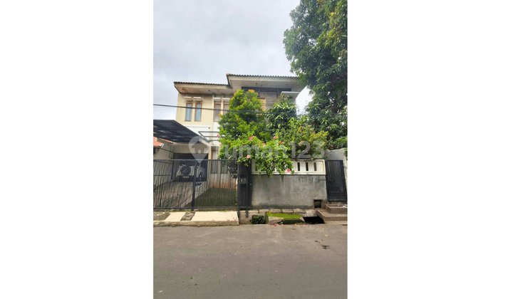 Dijual Rumah 2 Lantai Lokasi Pusat Bisnis di Mampang, Jakarta Selatan  2