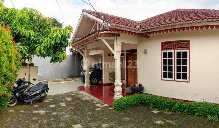 Rumah 1 Lantai Dijual Cepat Lokasi Dekat Dengan Pasar Segar, Dan Mall di Cinere, Depok 2