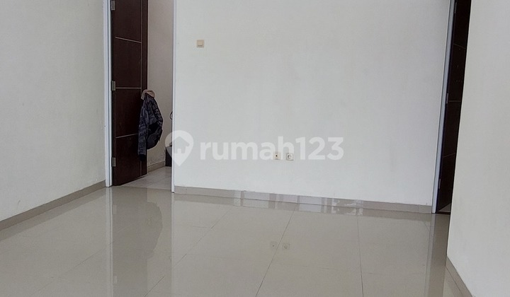 Ready-to-Live House in Flood-Free Cluster 2