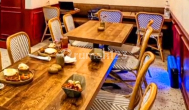 Ruang Usaha Lokasi Strategis 2