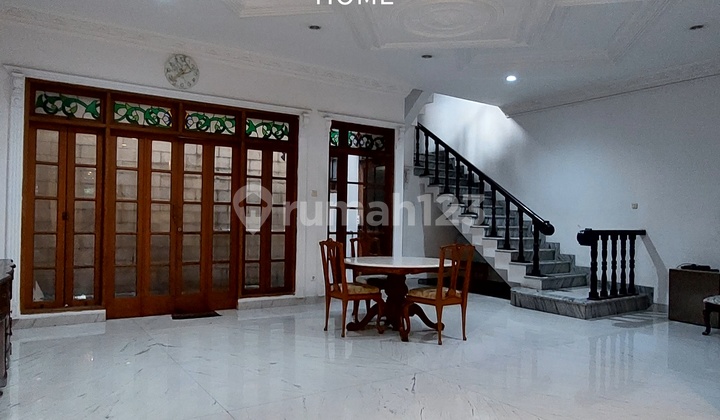 RUMAH SEWA DEPAN TAMAN