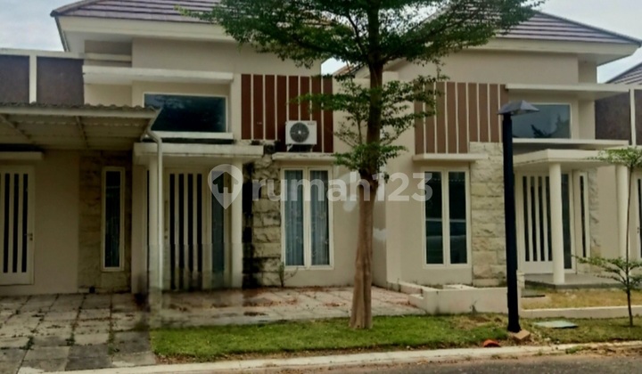 For rent. Kahuripan Park. Near Lippo Mall. In Buduran. Good house. 2