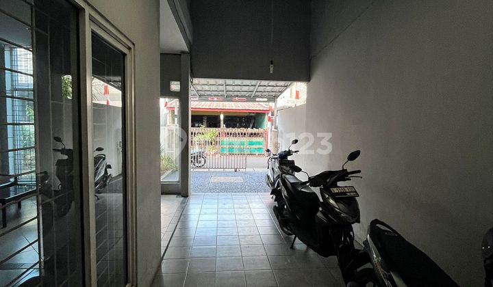 Rumah 2 Lantai Cocok untuk Hunian dan Investasi, Belakang Menara Bidakara, SHM