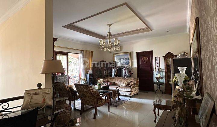 Rumah 2 Lantai Bagus Semi Furnished di Bumi Karang Indah, Jakarta Selatan 2