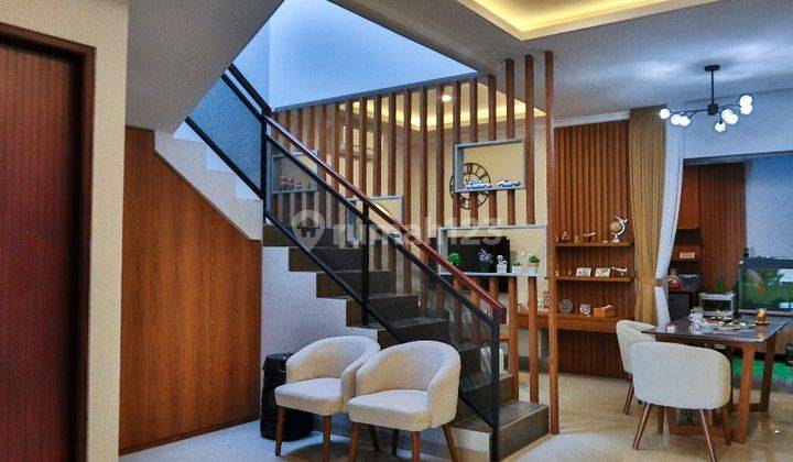 Furnished SHM di Rumah Brand New 2,5 Lantai Di Daerah Pinang Mas , Jakarta Selatan 1