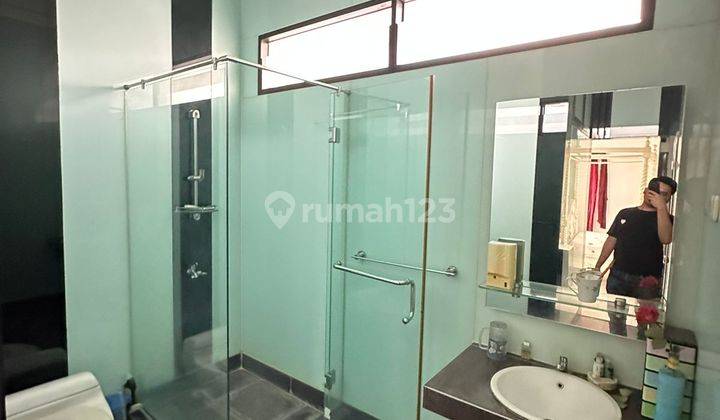 Rumah 2 Lantai Semi Furnished di Camar Bintaro Jakarta Selatan, Jakarta Selatan 2