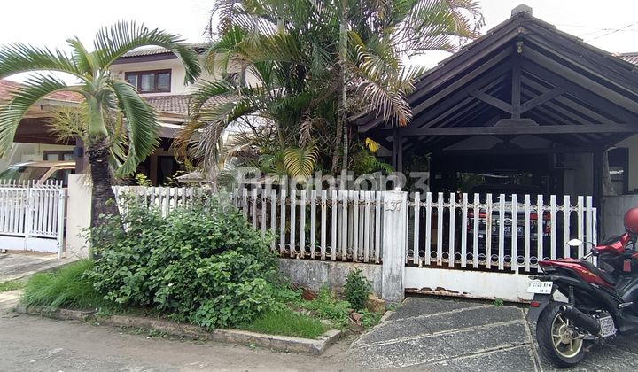 Rumah  dalam komplek di Bekasi Selatan