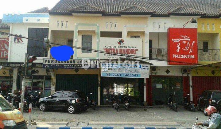 DISEWAKAN ATAU DIJUAL RUKO 2 LANTAI STRATEGIS DI PERSIMPANGAN TE AN MADIUN 1