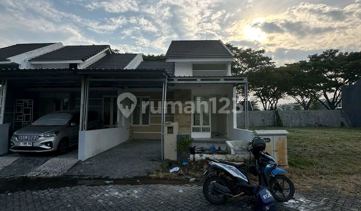 For Sale Affordable House in Grand Sunrise Menganti Gresik