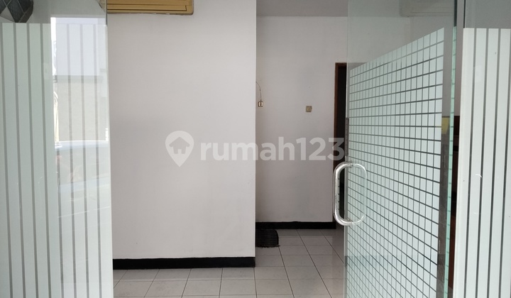 Disewakan Ruko Plaza Segi 8 /sctv