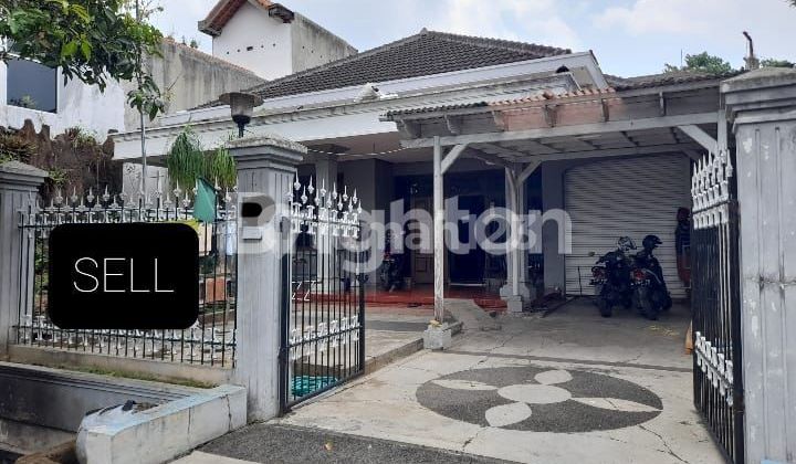 RUMAH TENGAH KOTA MALANG RUMAH TENGAH KOTA MALANG
