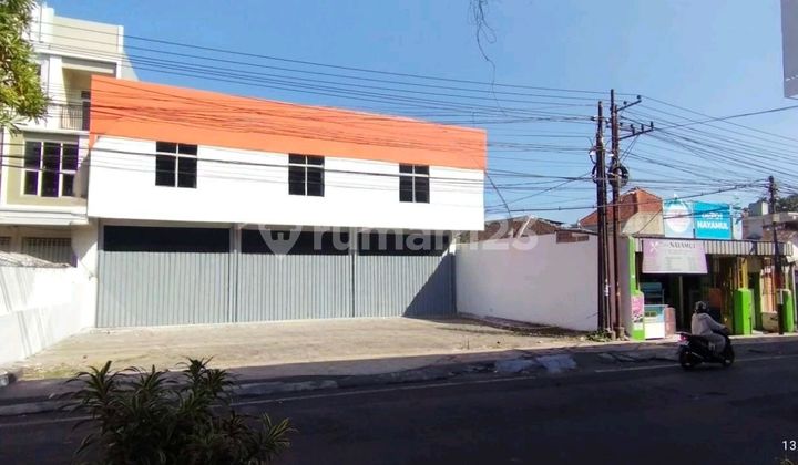For Sale 3 Units of Zero-Lot Row Shophouses on Strategic Road in Malang 1