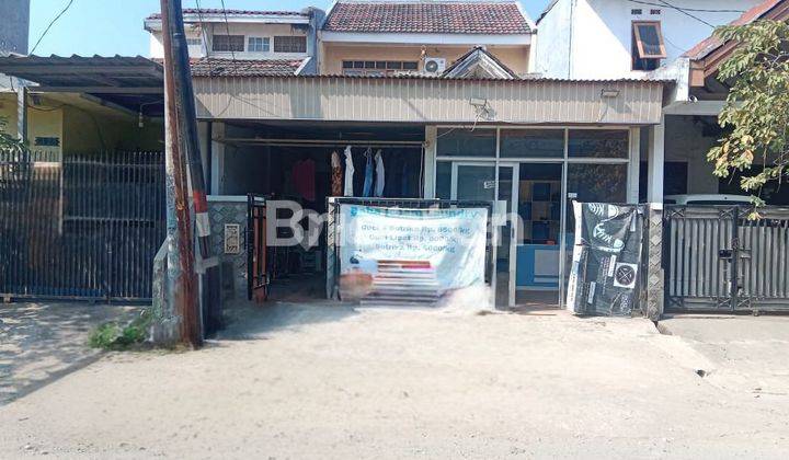 RUMAH MURAH 2 LANTAI LOKASI DI JALAN UTAMA  PERUMAHAN 1