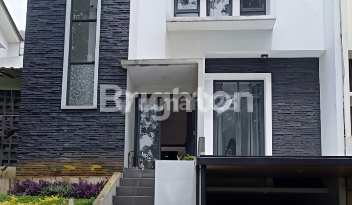 Townhouse Premium Dengan Cahaya Alami & Desain Elegan – Siap Huni!