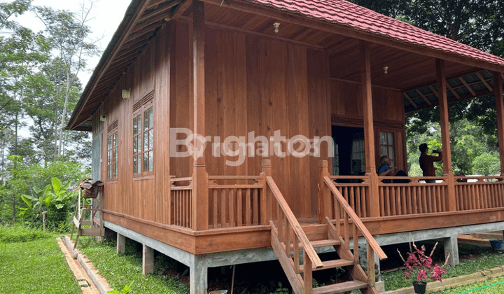 RUMAH DENGAN PEMANDANGAN INDAH DI KAWASAN CIATER 1