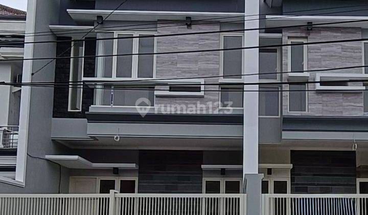 Rumah Tengah Kota Nginden Intan dekat Merr  1