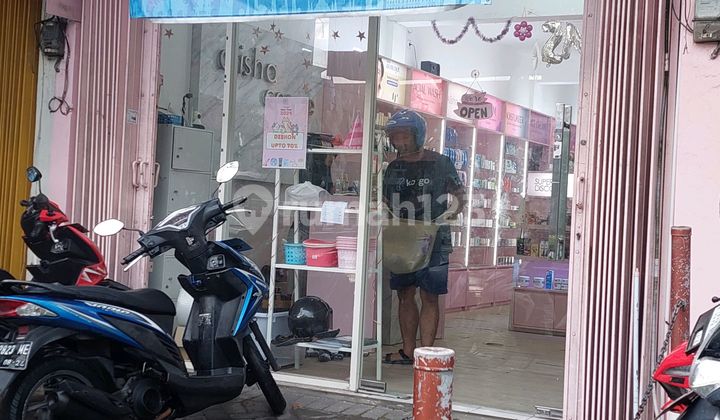 Hot. Commercial shop house Medokan Ayu, in front of UPN University, suitable for photocopy shops, restaurants, laundry services, barbershops, etc. 2