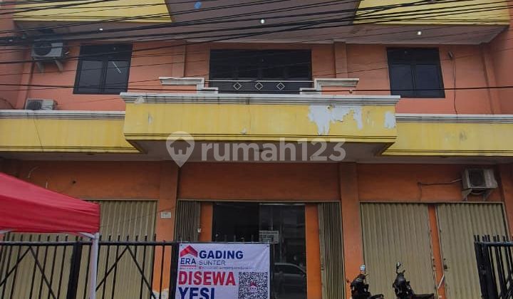 Gedung 3 Lantai Luas Bangunan 500 Meter di Bekasi Timur
