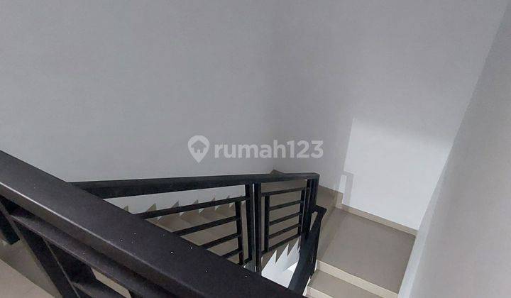 Ruko Bangunan Baru 3,5 Lantai di Tanjung Duren Semi Furnished 2