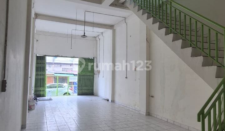 4-Story Shop House Facing North in Pekapuran Jembatan Lima 2