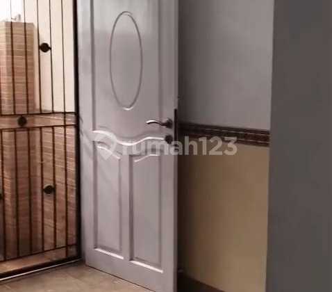 Rumah 3 Lantai Mangga Besar 3 Kamar Tidur