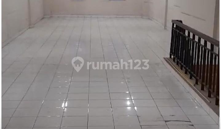 Gading Serpong 3-Story Shop House East Facing Ideal Location for Office 2