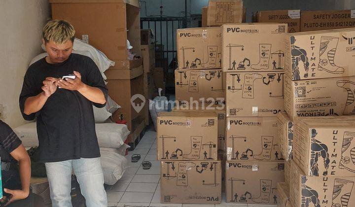 Ruko 3,5 Lantai di Pangeran Jayakarta Dalam Komplek 2