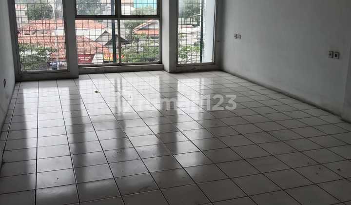 Ruko 3 Lantai Serpong Pinggir Jalan Raya