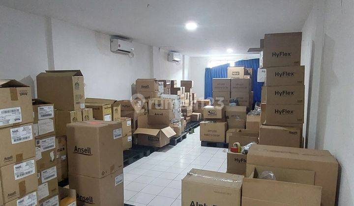 Ruko 3,5 Lantai di Pangeran Jayakarta Dalam Komplek 1