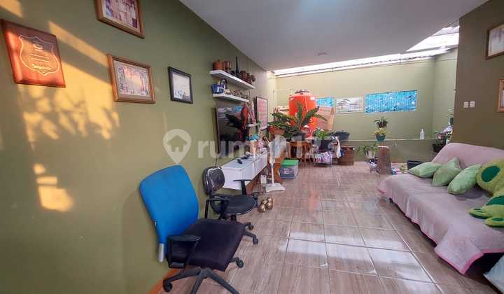 For Sale 3-Story House in Kemayoran - Neat Condition, Move-In Ready For Sale 3-Story House in Kemayoran - Neat Condition, Move-In Ready