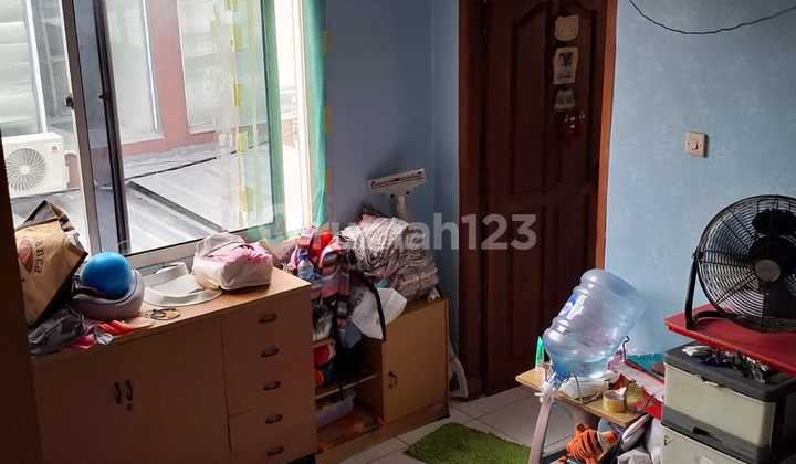 Rumah 3 Lantai Hadap Utara di Pangeran Jayakarta