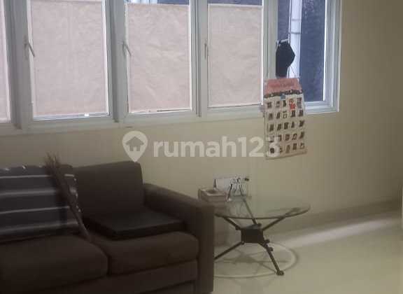 Dijual Rumah 4 Lantai Posisi Hook di Jembatan 5 Hadap Timur Selatan