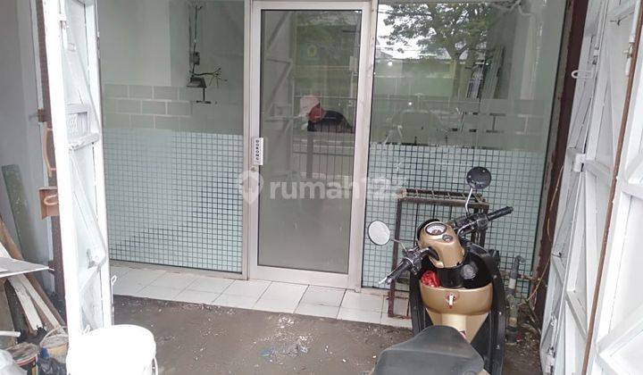 Ruko 3 Lantai di Kemanggisan Area Komersial Row 4 Mobil 2