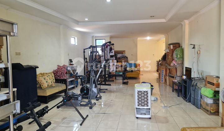 Rumah 3,5 Lantai Kartini Jakpus Carport 2 Mobil