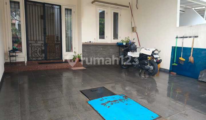Rumah 2,5 Lantai Rapi di Sunter Lokasi Strategis, Harga Menarik