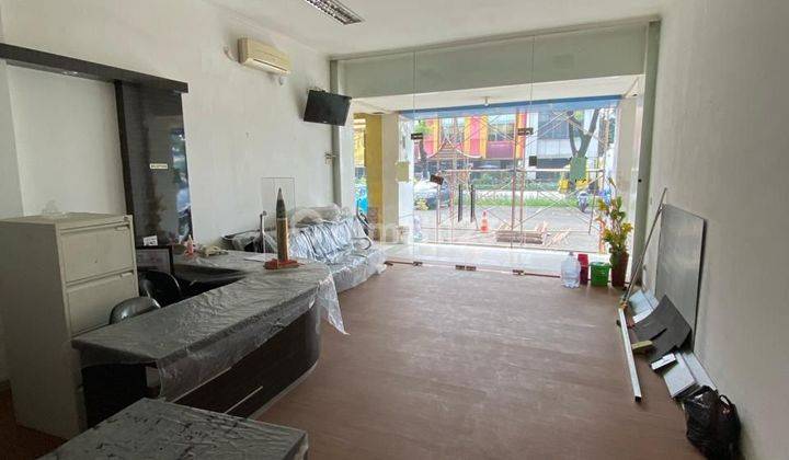 3,5 Lantai Ruko Jl, Sutera Utama Alam Sutera Furnished 2