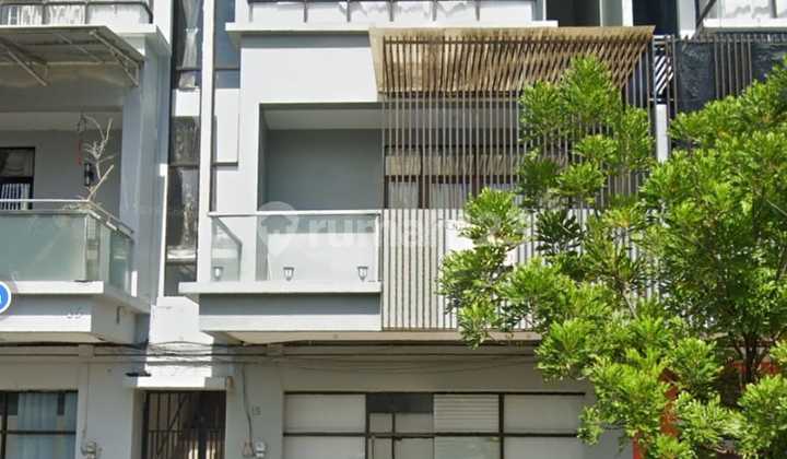 Rumah 3 Lantai The Central Townhouse Sukajadi Dekat Ksquare Mall