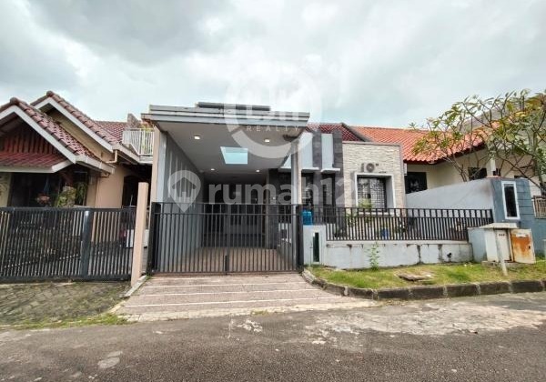 2-Storey House in Cactus Cluster, Karang Bukit Indah, Sukajadi