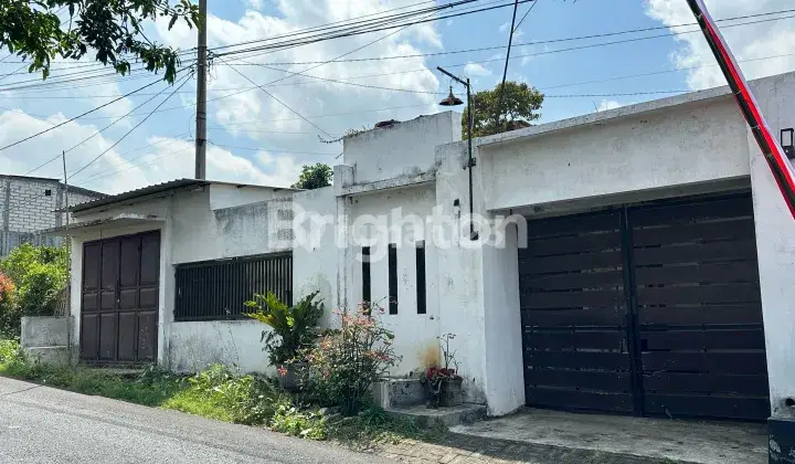 Rumah Poros Jalan Raya Dieng Atas Alternatif Batu 1