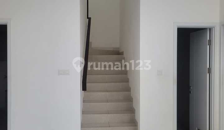 Dijual Rumah Di The Riviera At Puri Lt 8×15 2