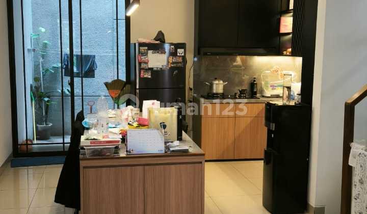 Dijual Rumah Green Lake City Cluster Asia. Dijual Rumah Green Lake City Cluster Asia.