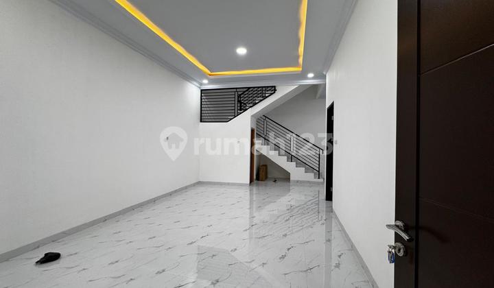 Dijual Rumah 2 Lantai Brand New di Poris Indah, Tangerang.