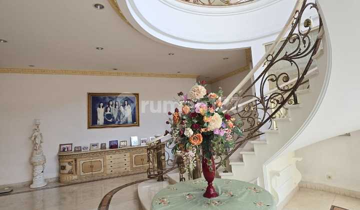 Dijual Rumah Mewah di Pantai Mutiara, Jakarta Utara.